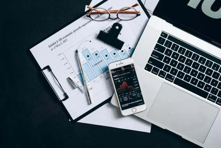 Avis Placement-direct 2026 : analyse complète du courtier, frais, contrats et témoignages clients