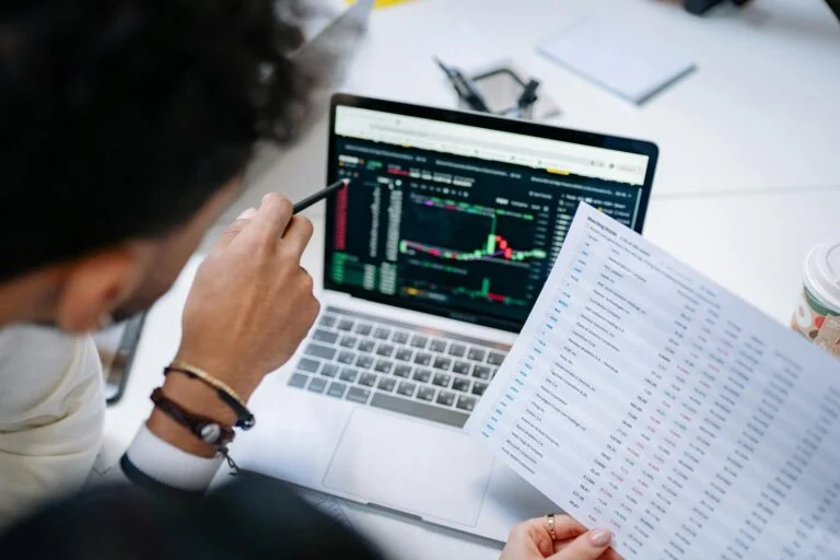 Suivre la trésorerie et les placements de son entreprise avec Excel : guide pratique et tableau gratuit